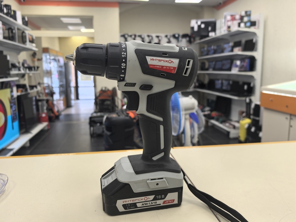 Шуруповерт Интерскол Ш-8/700ЭР