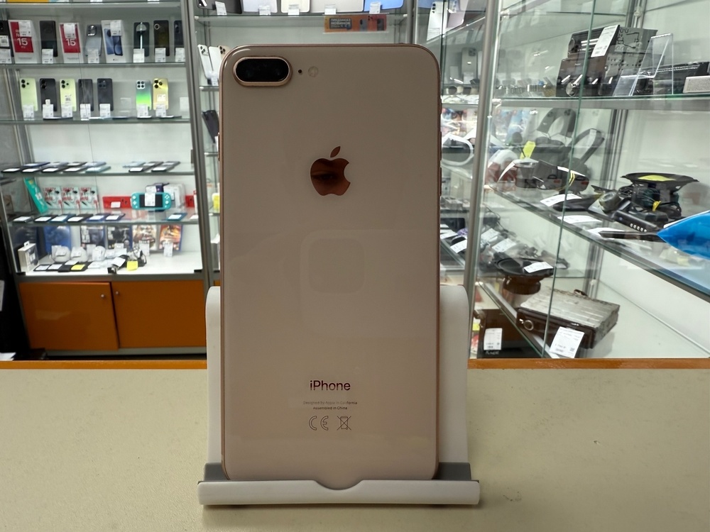 Смартфон Apple iPhone 8 Plus 64Gb
