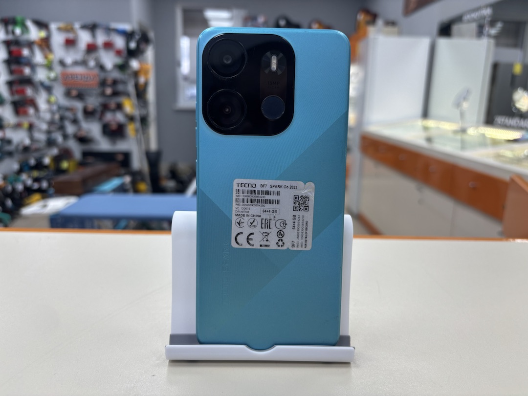 Смартфон Tecno Spark Go 2023 4/64