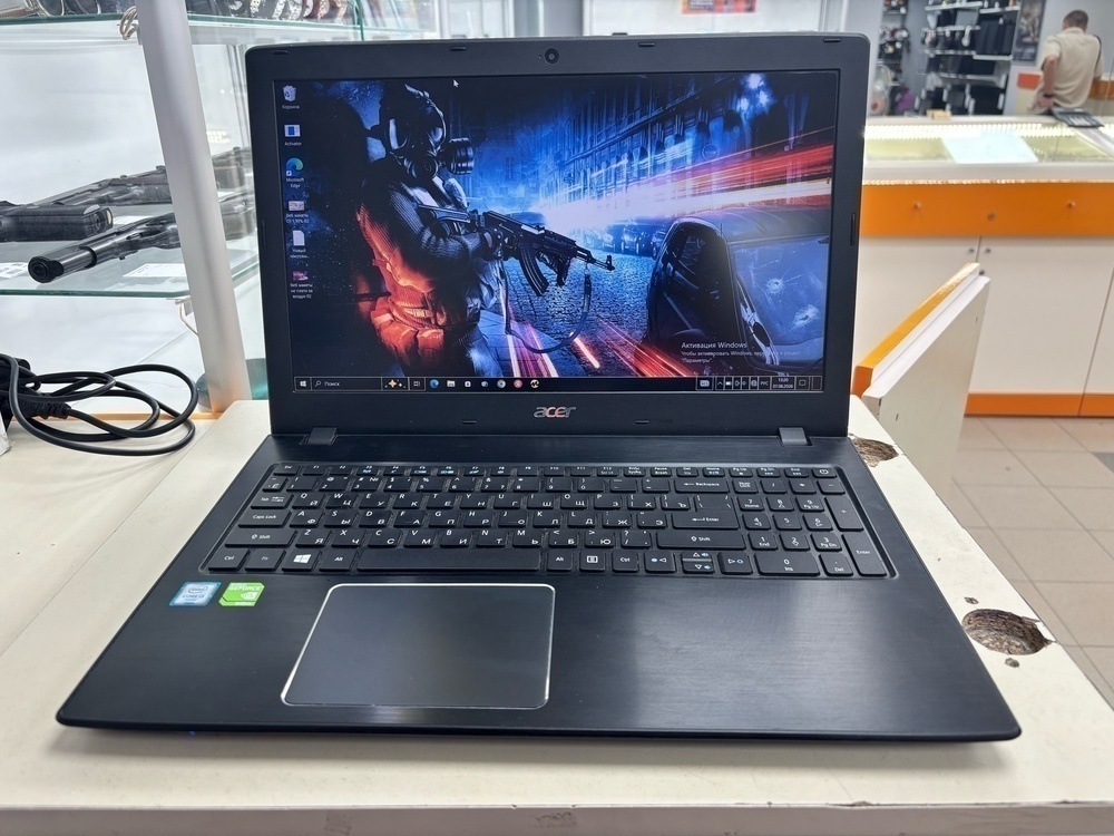 Ноутбук Acer; Core i3-6006U, GeForce 940MX, 4 Гб, 120 Гб, Нет