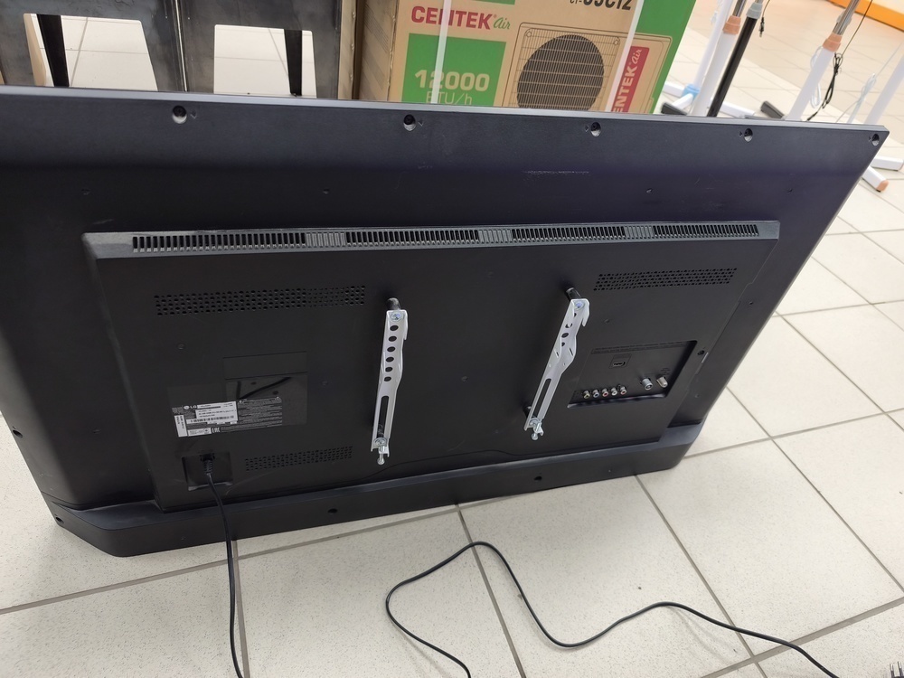 LED Телевизор LG 43LJ510V