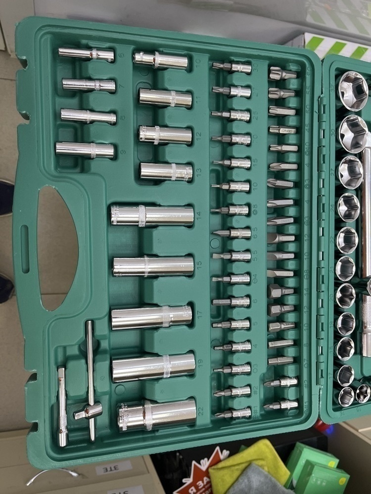 Набор инструментов Thorvik UTS0108