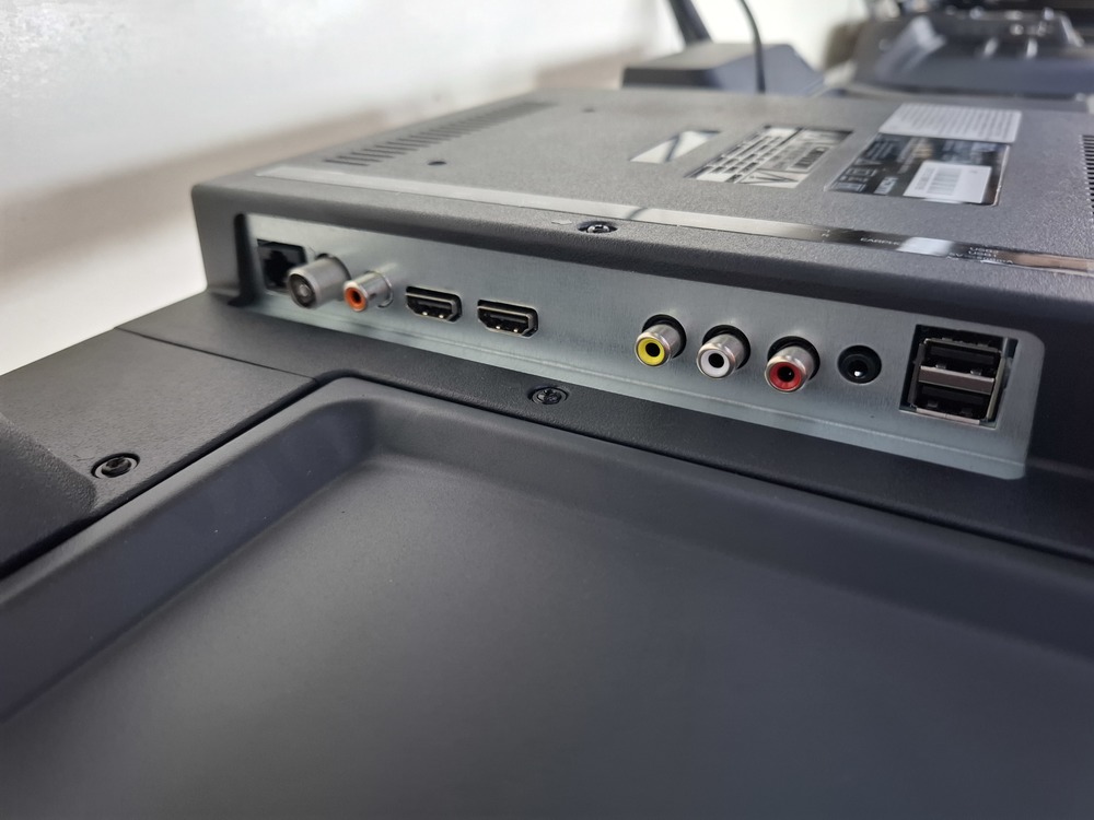 LED Телевизор BQ 42FS01B