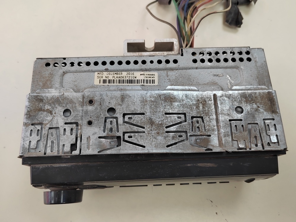 Автомагнитола Pioneer MVH-190UBG