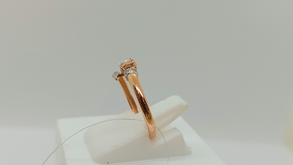 КОЛЬЦО С КАМНЯМИ (Au 585)