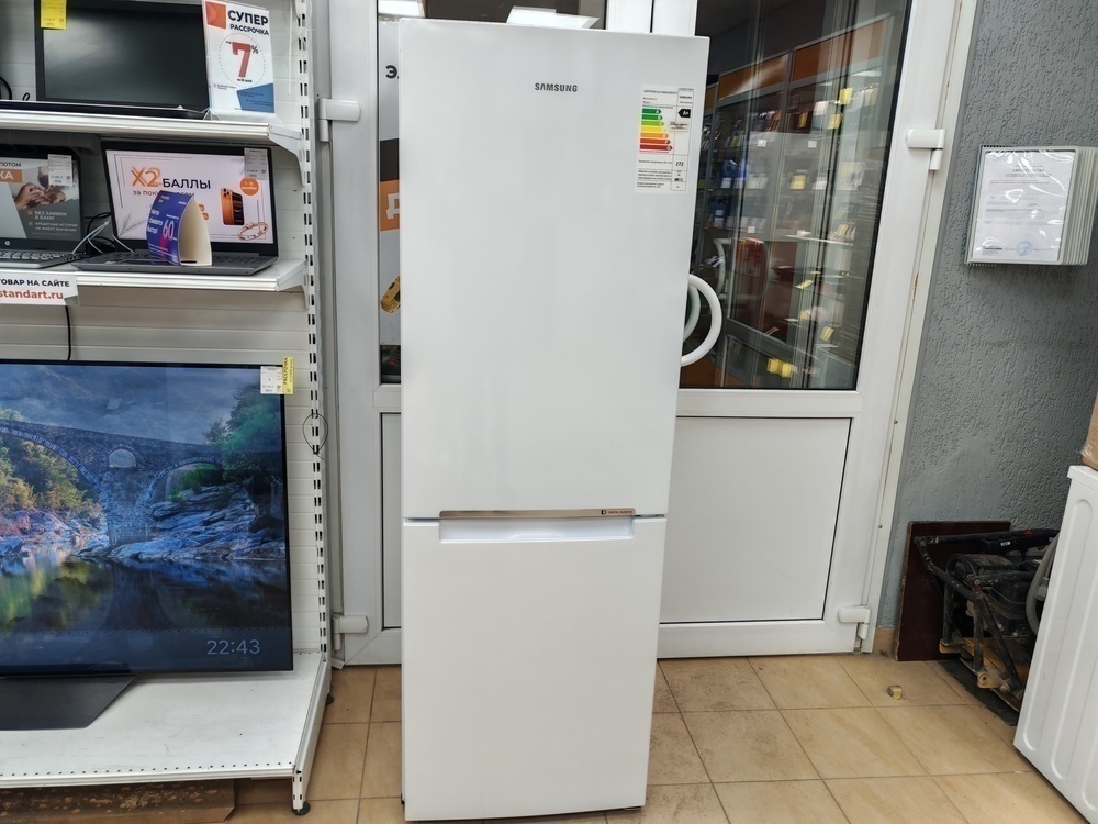 Холодильник Samsung RB30A30N0WW