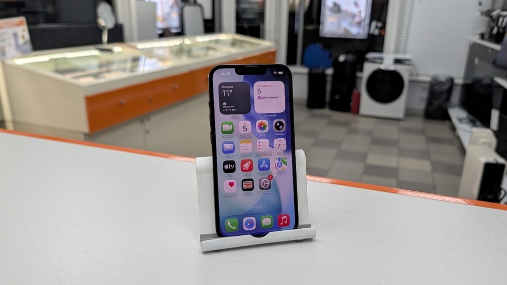 Смартфон Apple iPhone 13 128Gb