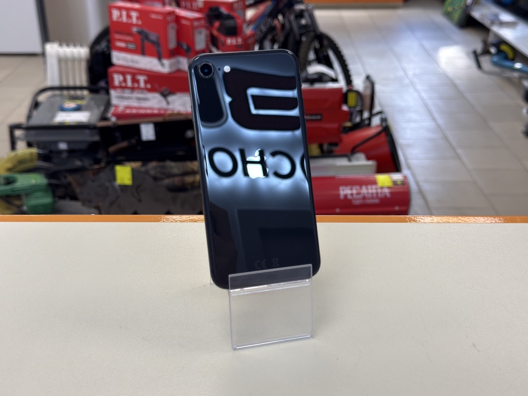 Смартфон Apple iPhone SE 2020 64Gb