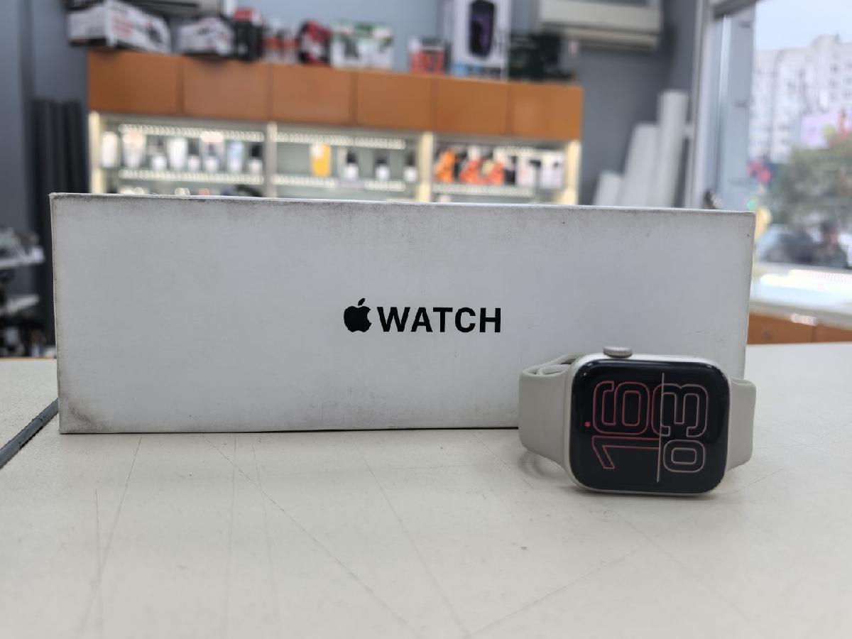 Смарт-часы Apple Watch SE 2022 44mm