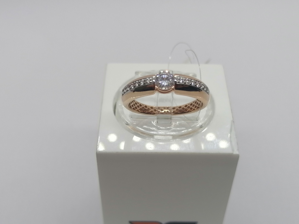 КОЛЬЦО С КАМНЯМИ (Au 585)