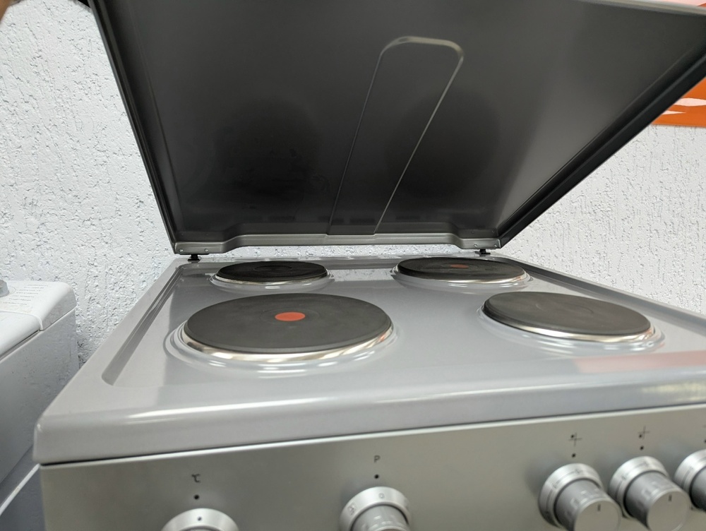 Электрическая плита Beko FSE66000GS