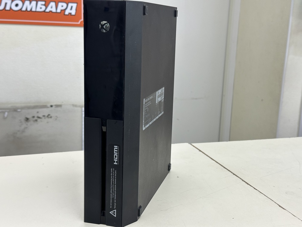 Игровая приставка Xbox One 500Gb