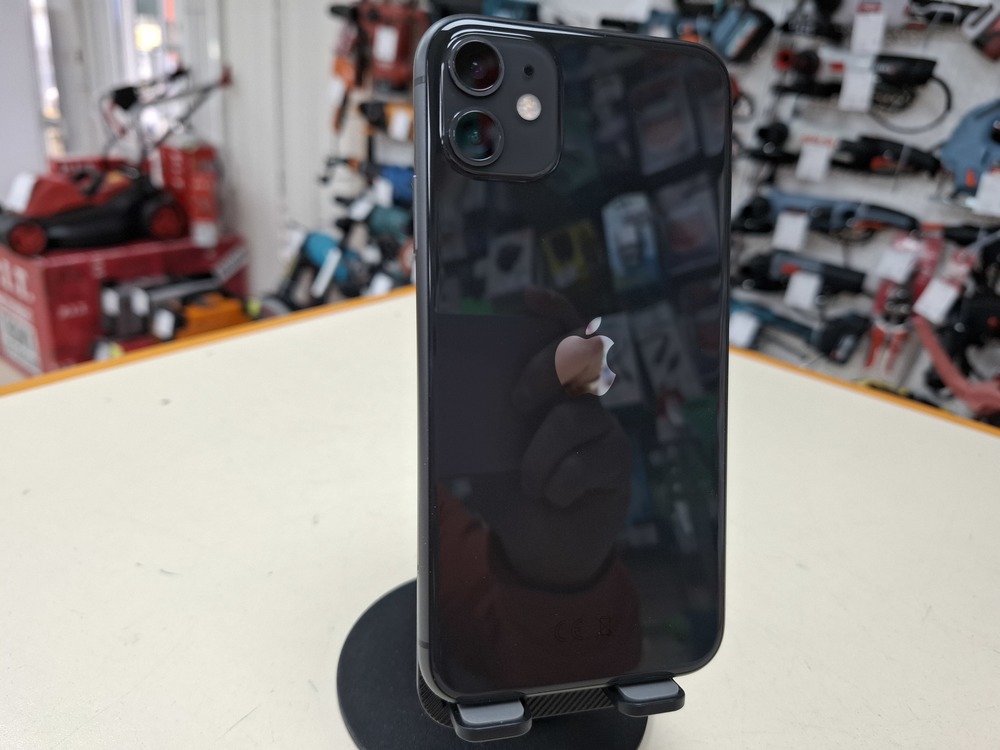 Смартфон Apple iPhone 11 64Gb