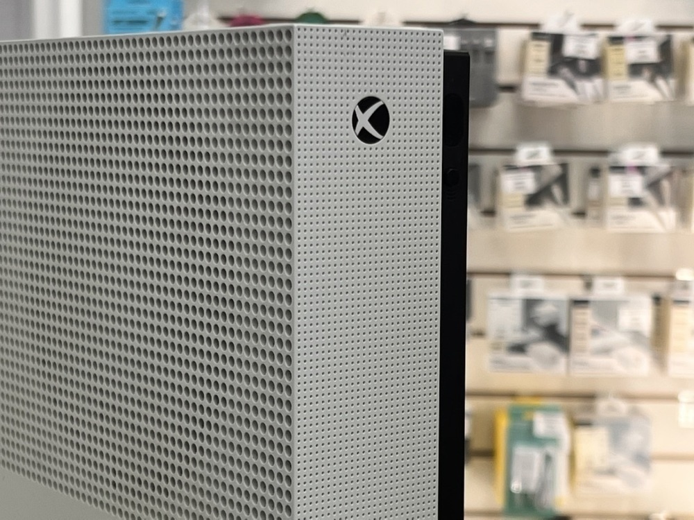 Игровая приставка Xbox One S 1TB