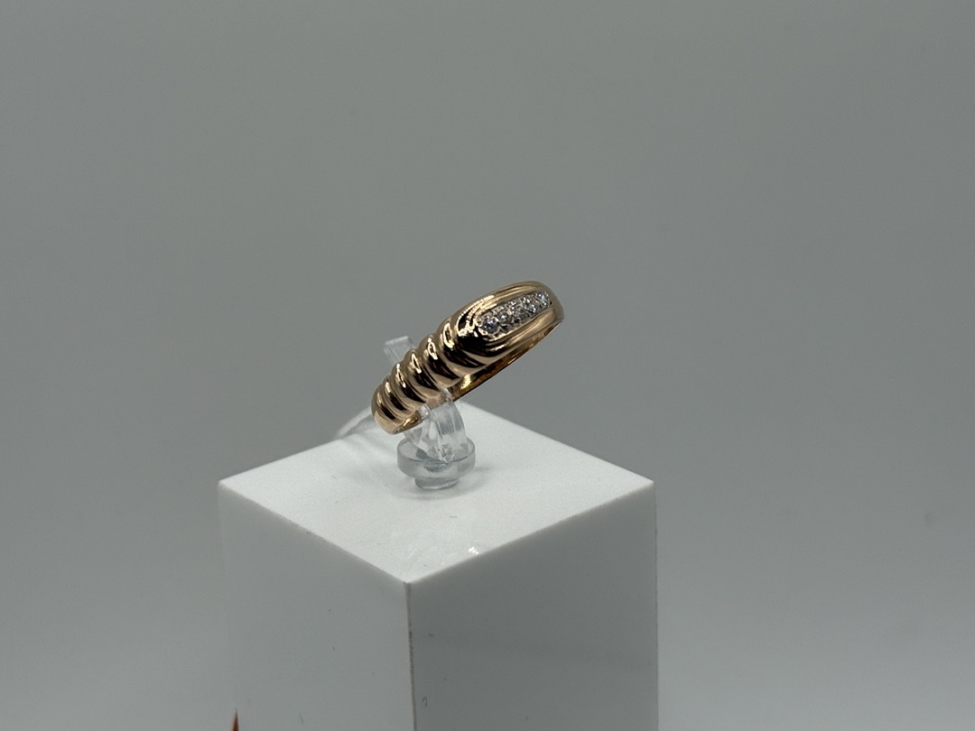 КОЛКМИ585 КОЛЬЦО С КАМНЯМИ (Au 585)