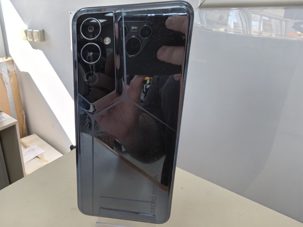 Смартфон Tecno POVA Neo 2 4/128