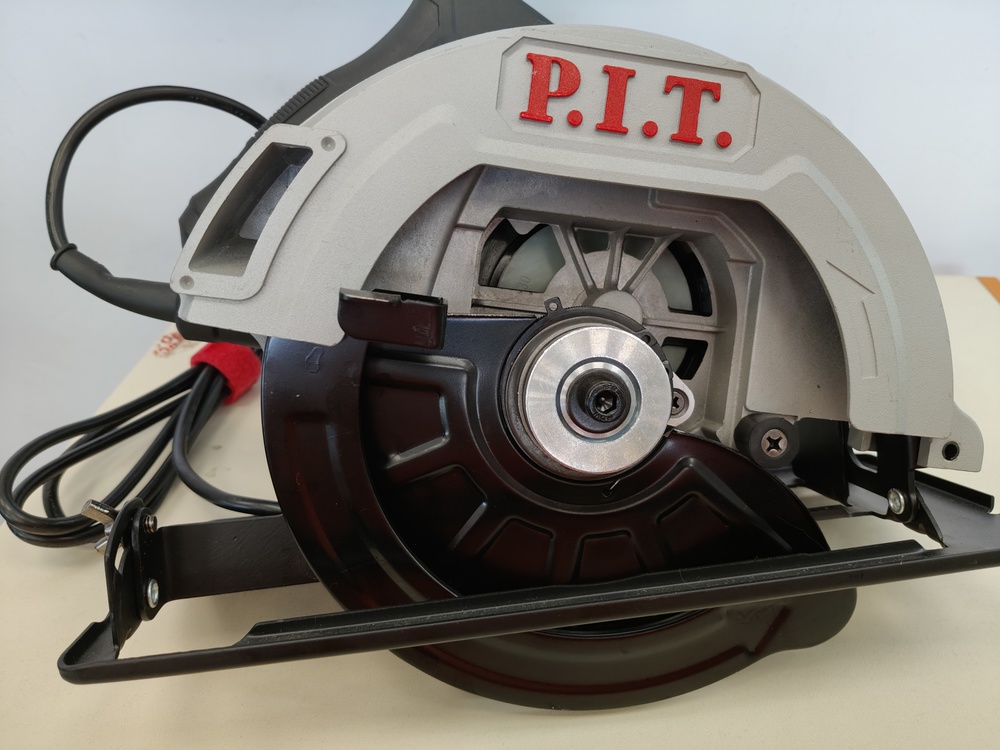 Дисковая пила P.I.T. PKS185-C4