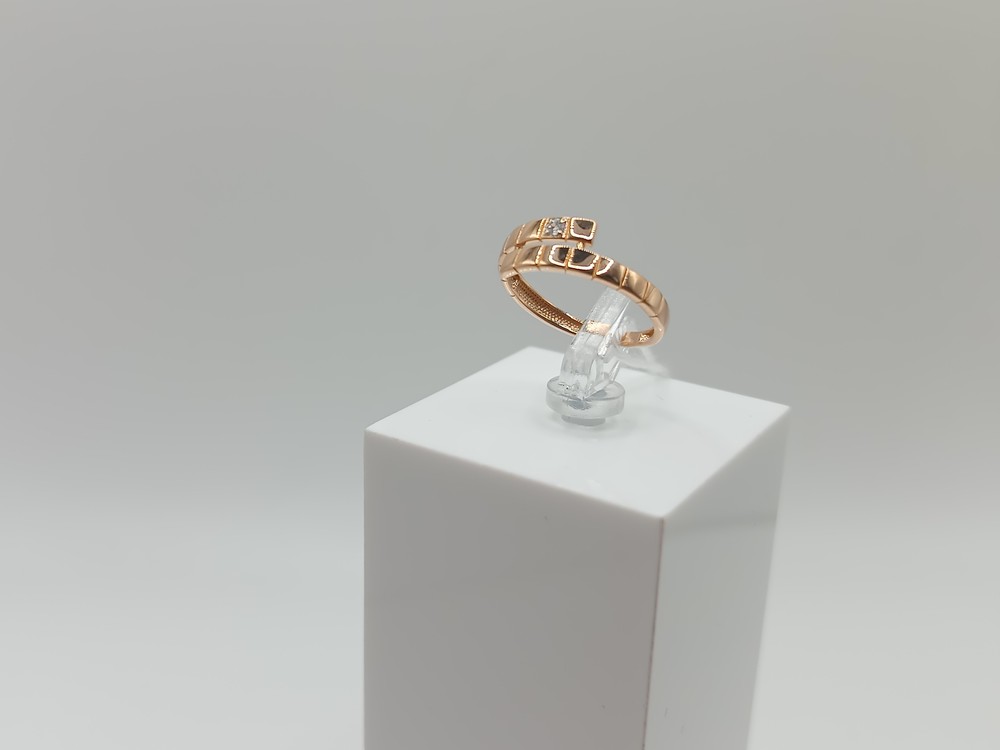 КОЛКМ585 КОЛЬЦО С КАМНЕМ (Au 585)