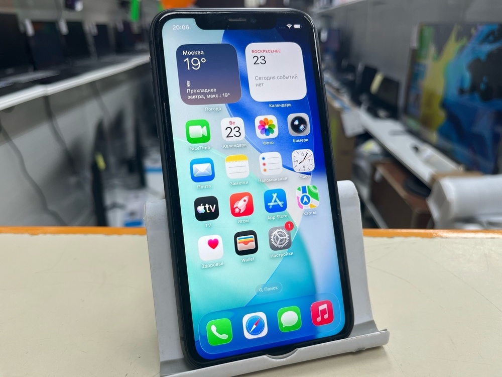 Смартфон Apple iPhone 11 128Gb