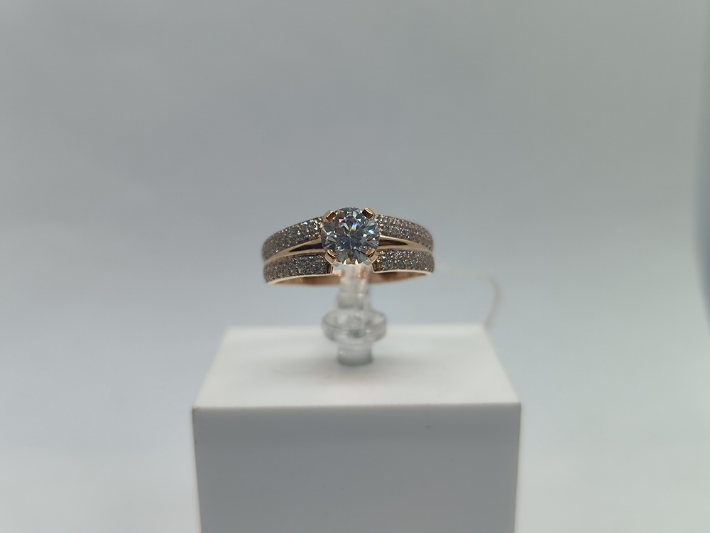 КОЛЬЦО С КАМНЯМИ (Au 585)