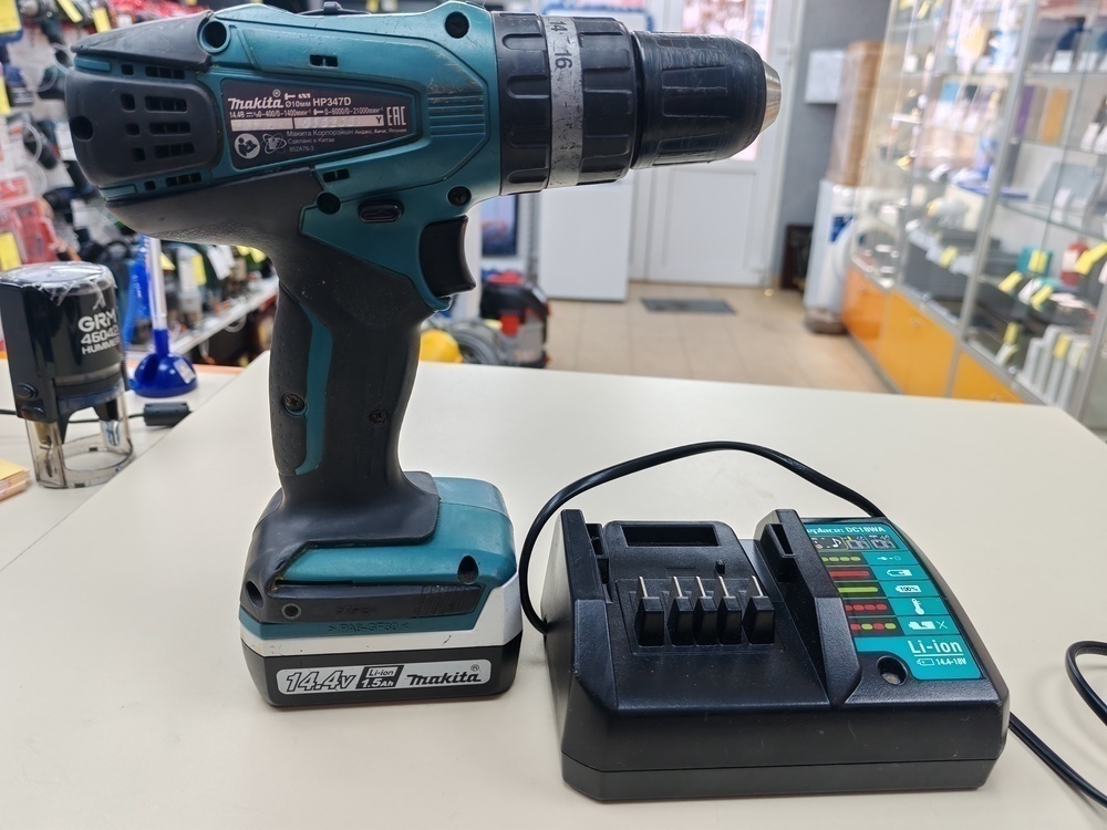Шуруповерт Makita DF347D