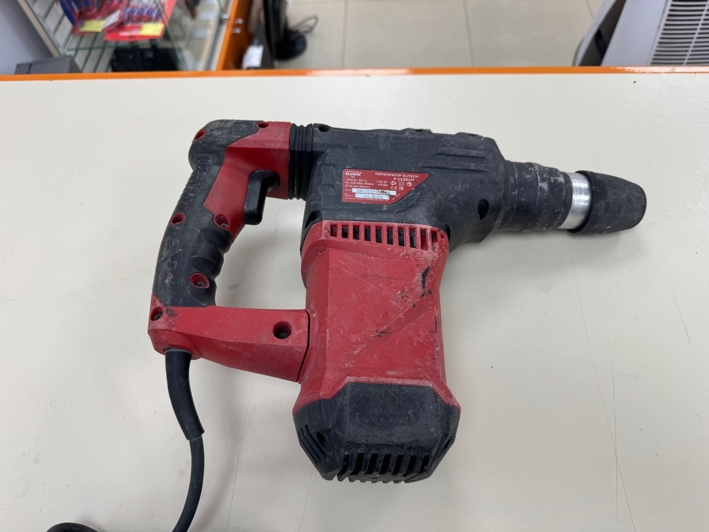 Перфоратор Elitech П 1132ЭМ HD