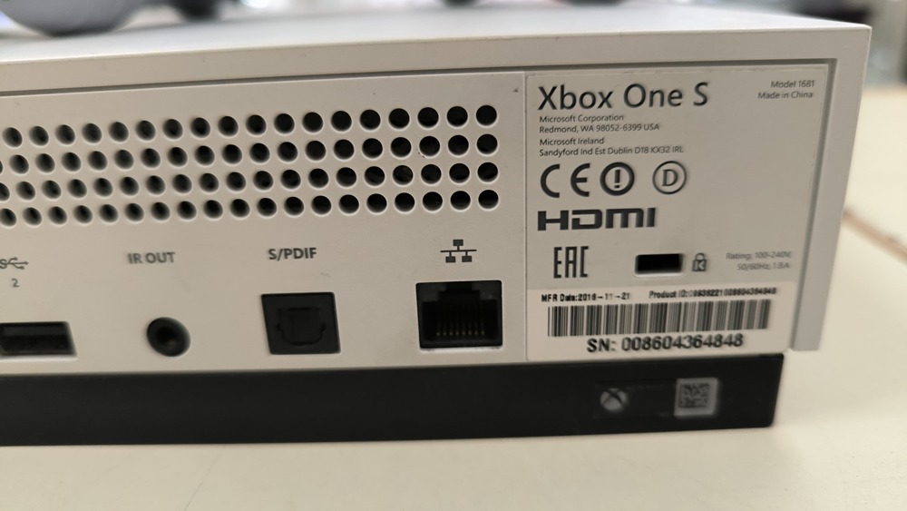 Игровая приставка Xbox One S 500Gb
