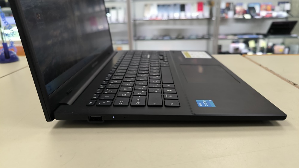 Ноутбук ASUS E1504G; N305, HD Graphics, 8 Гб, 256 Гб, Нет