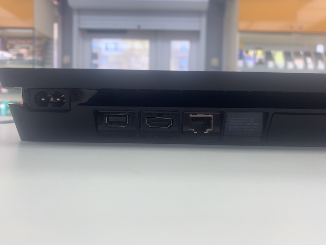 Игровая приставка PlayStation 4 Slim 500GB