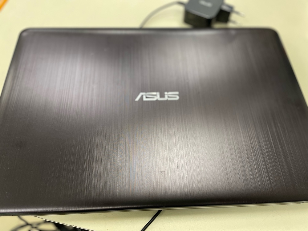 Ноутбук ASUS x541s; Celeron N3060, HD Graphics, 4 Гб, Нет, 1 Tb
