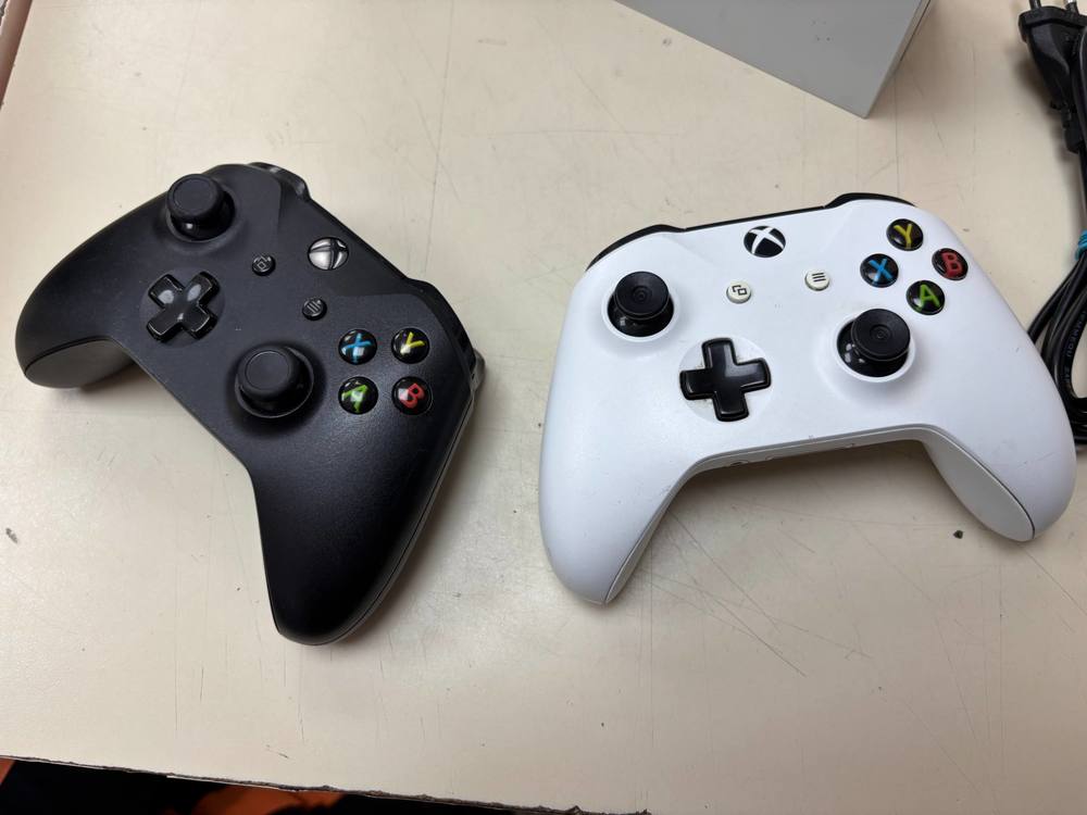 Игровая приставка Xbox One S 500Gb