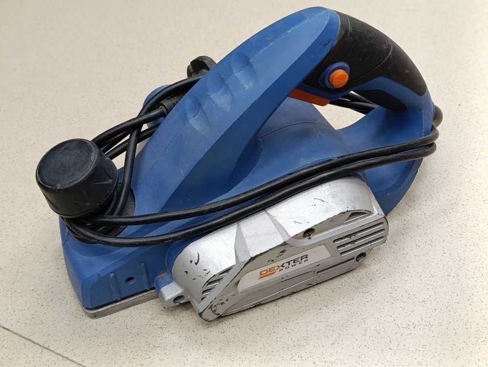 Электрорубанок Dexter IC610PL