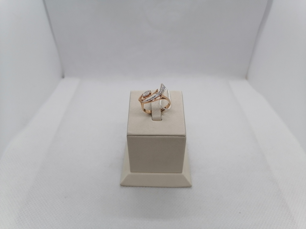 КОЛЬЦО С КАМНЯМИ (Au 585)