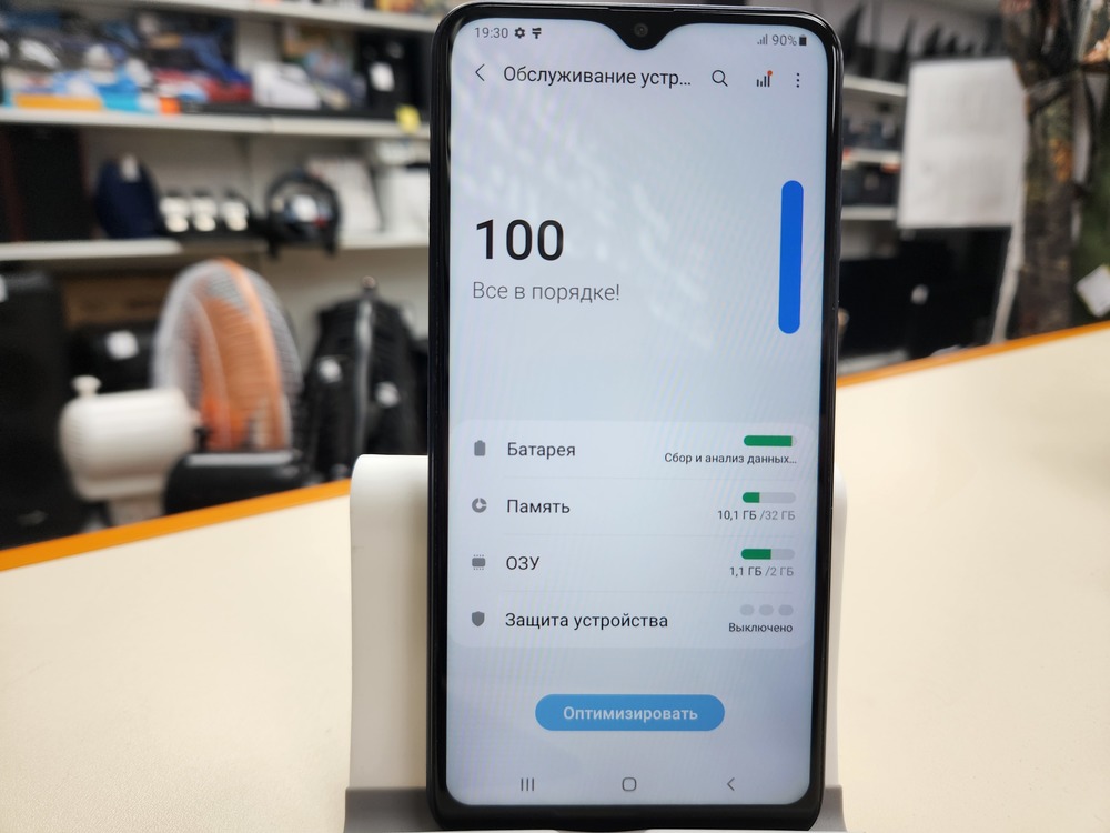 Смартфон Samsung Galaxy A10 2/32