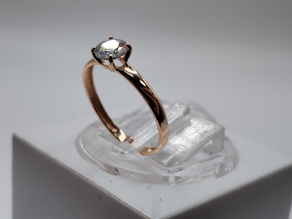 КОЛКМ585 КОЛЬЦО С КАМНЕМ (Au 585)