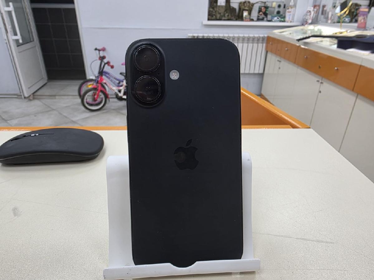 Смартфон Apple Iphone 16 128Gb