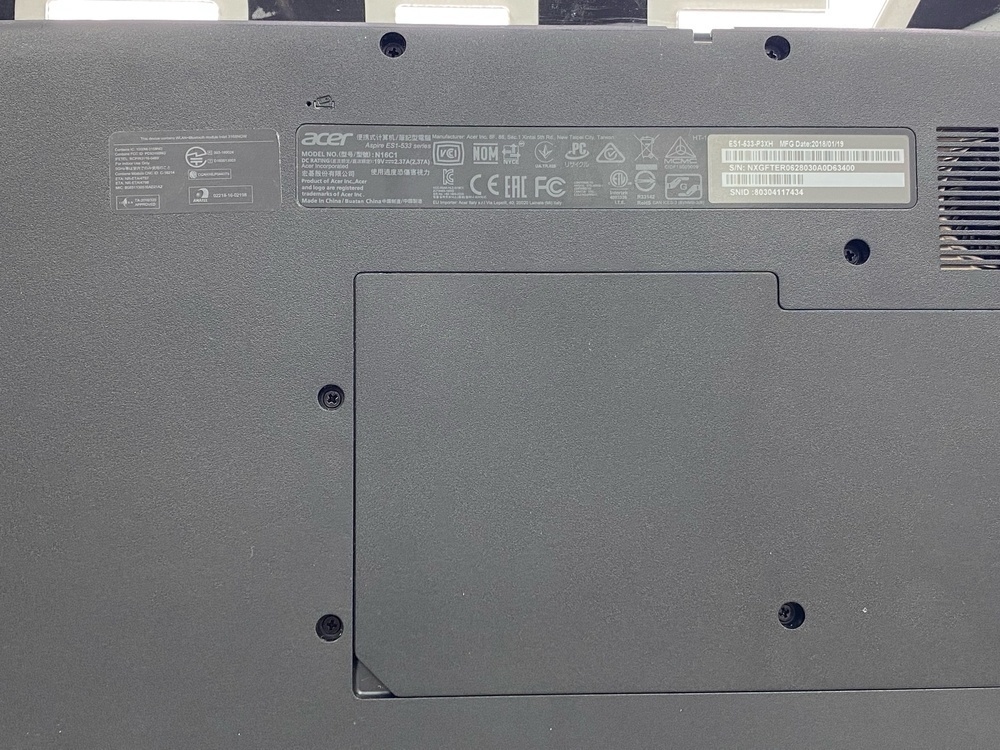 Ноутбук Acer Aspire ES15 ES1-533-P3XH; Pentium N4200, HD Graphics, 4 Гб, Нет, 500 Гб