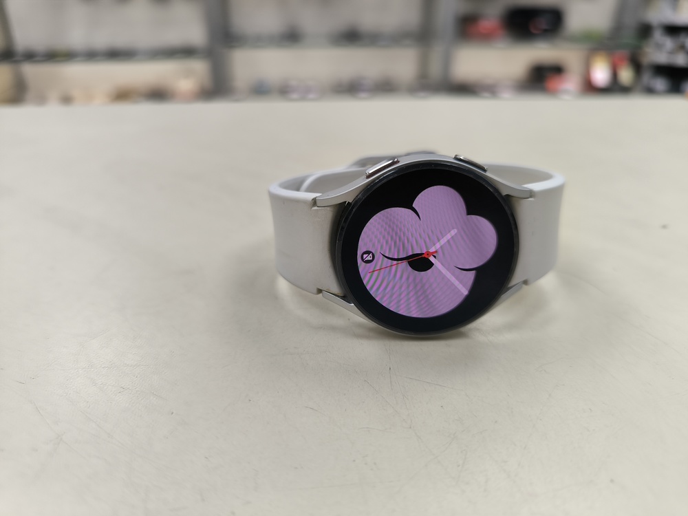 Смарт-часы Samsung Galaxy Watch 4 40mm