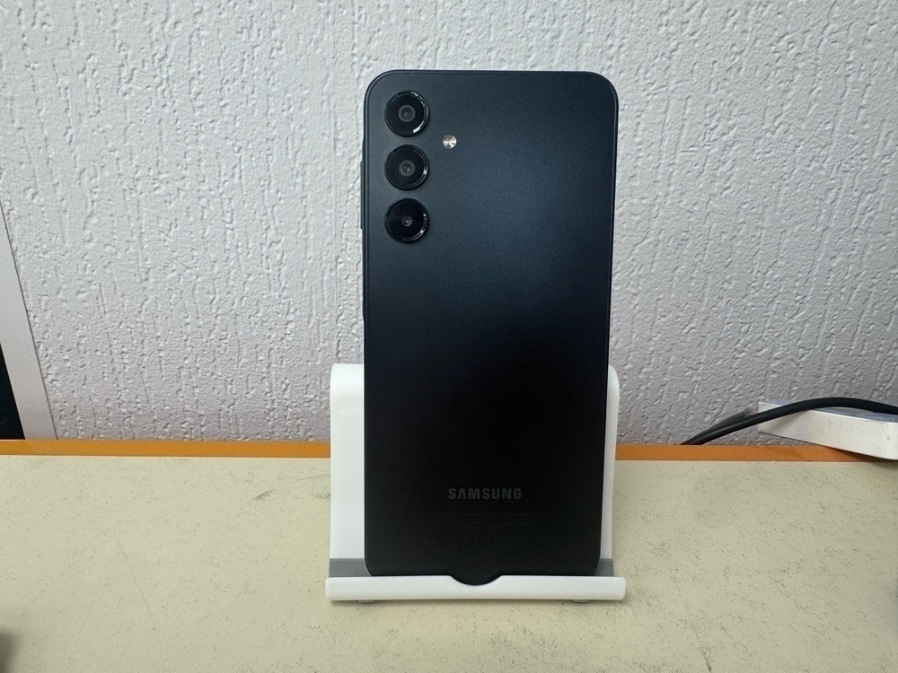 Смартфон Samsung Galaxy A16 8/256