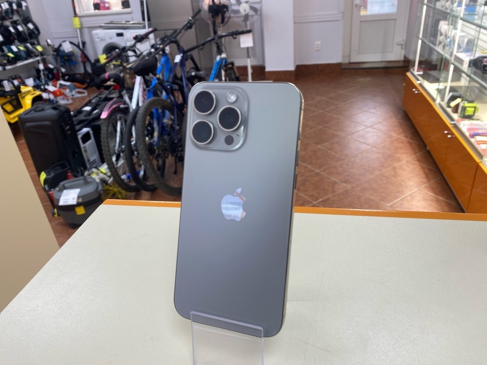 Смартфон Apple iPhone 15 Pro Max 256Gb