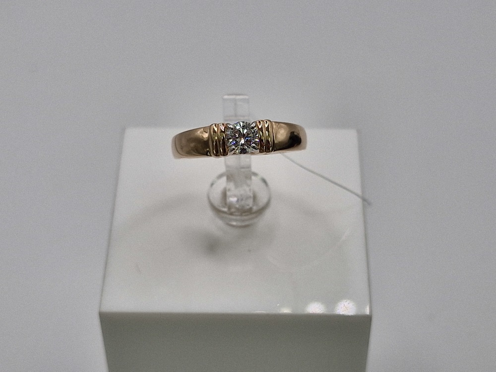 КОЛЬЦО С КАМНЕМ (Au 585)