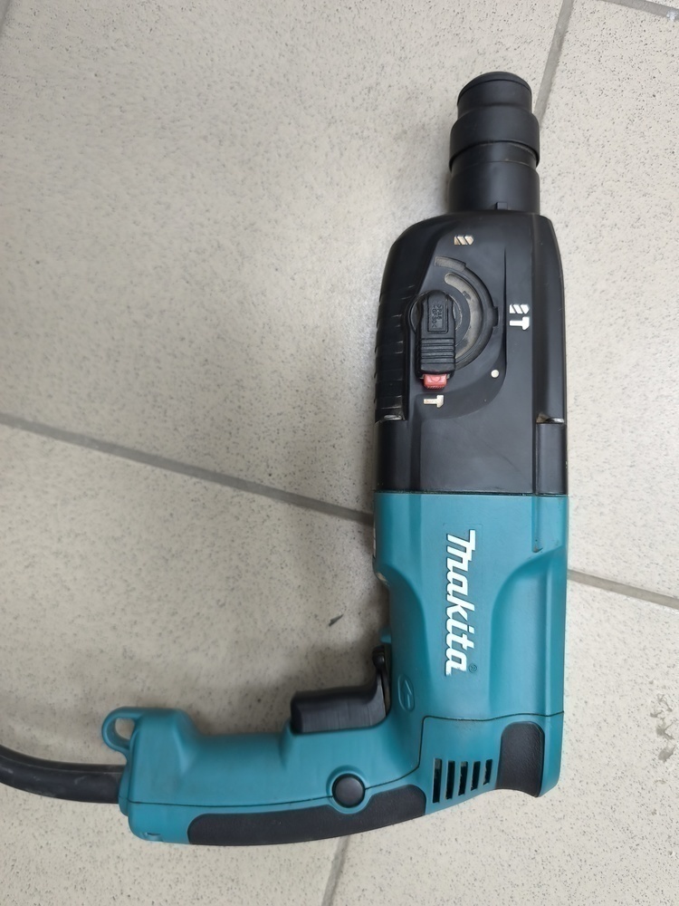 Перфоратор Makita HR-2450
