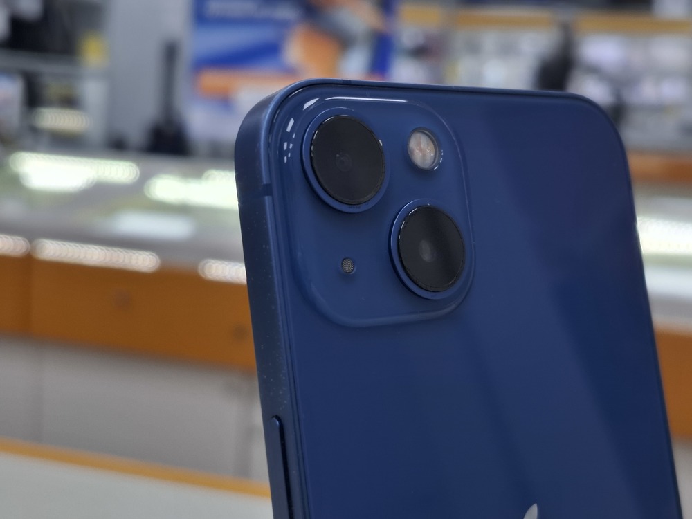 Смартфон Apple iPhone 13 128Gb