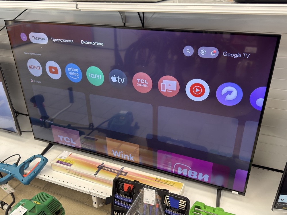 LED Телевизор TCL 55V6B