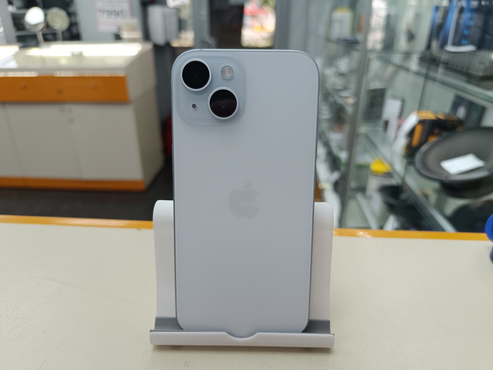 Смартфон Apple Iphone 15 128Gb