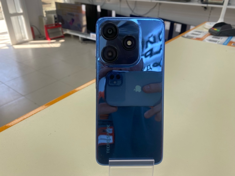 Смартфон Tecno SPARK 10C 4/64