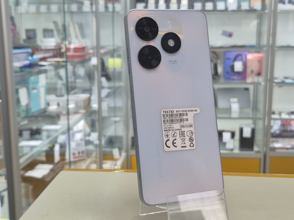 Смартфон Tecno Spark 20C 4/256