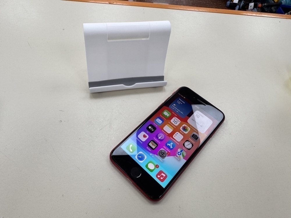 Смартфон Apple iPhone SE 2020 64Gb