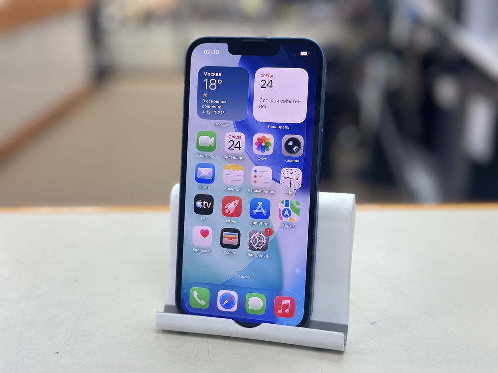 Смартфон Apple iPhone 13 128Gb