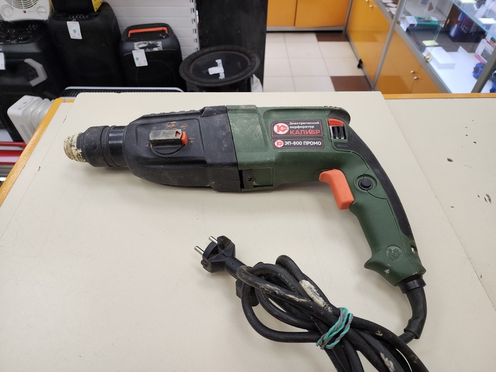 Перфоратор Калибр ЭП-800/26
